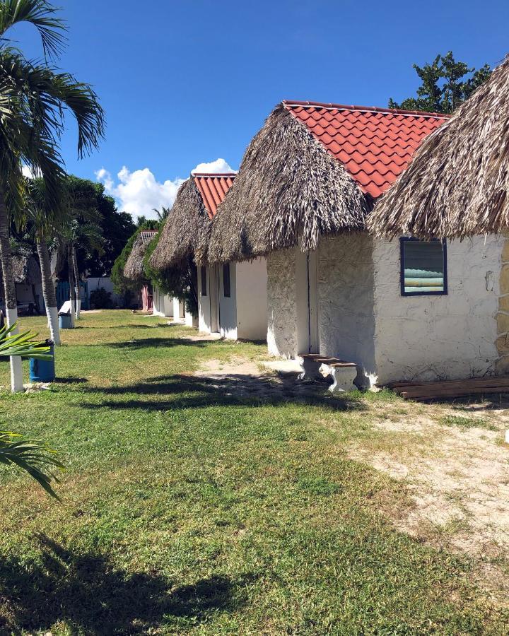 Hotel Cabana 7 Leguas, Casa Mama El Cuyo Exterior foto
